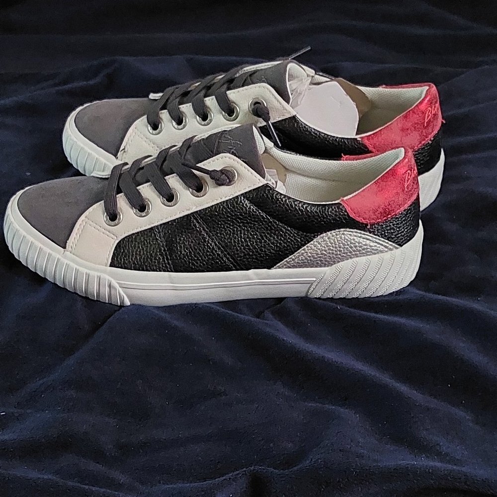 Blowfish Malibu Women's Wave-b Sneaker